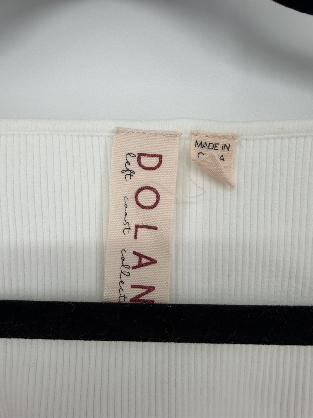 Dolan Coast Collection Ribbed Eyelet Ruffle Top Medium - Picture 3 of 8